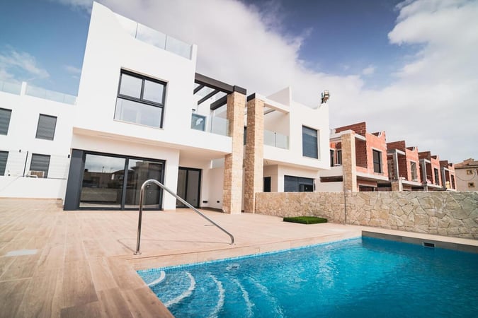 Villa in Torre de la Horadada - view 1