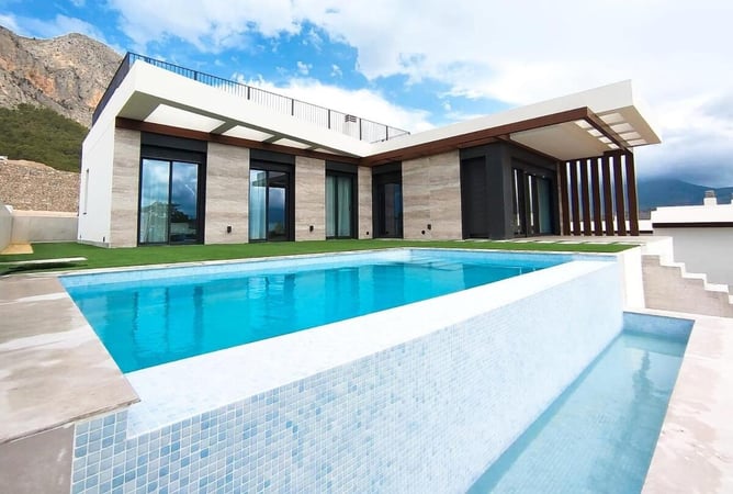 Villa in Polop - view 1