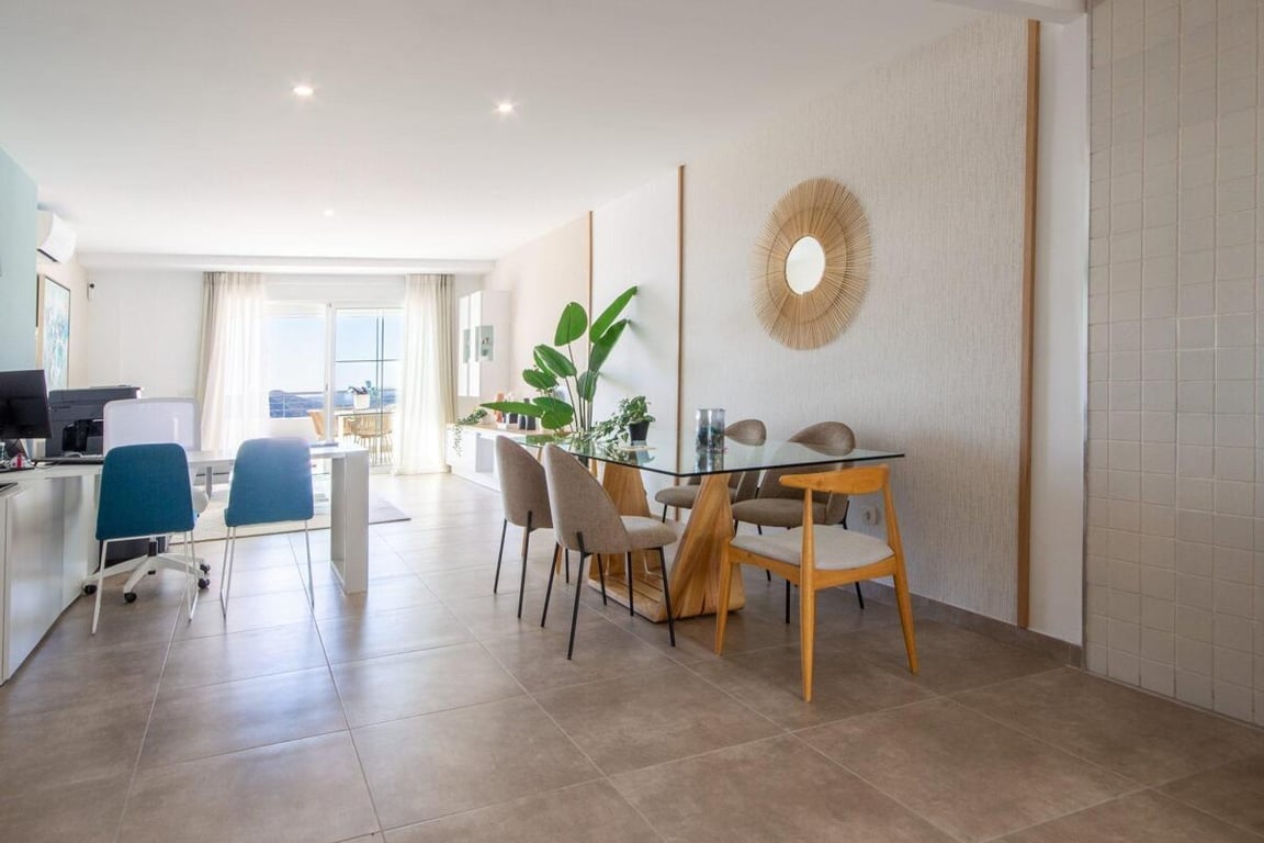 Apartment in Istan - Image 3