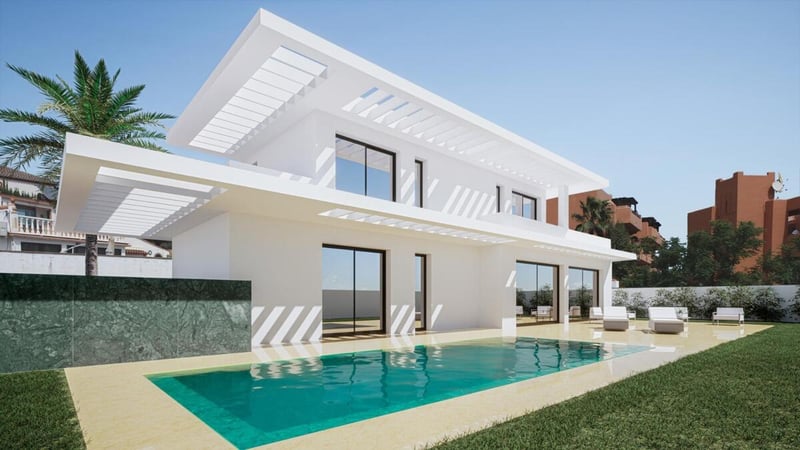 Villa in Estepona - view 1