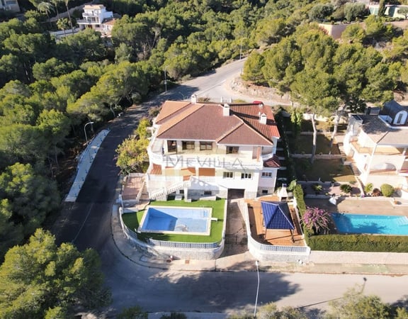 Villa in Alicante - view 1