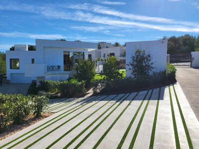 Villa in Alicante - view 1