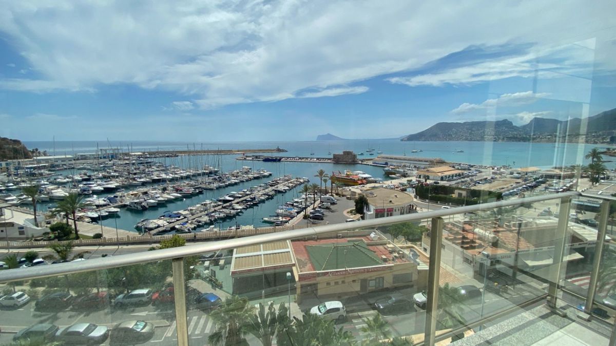 Apartment in Alicante - Image 2