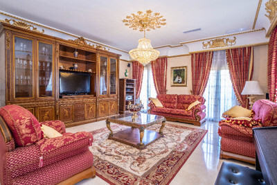 Villa in Alicante - Image 3