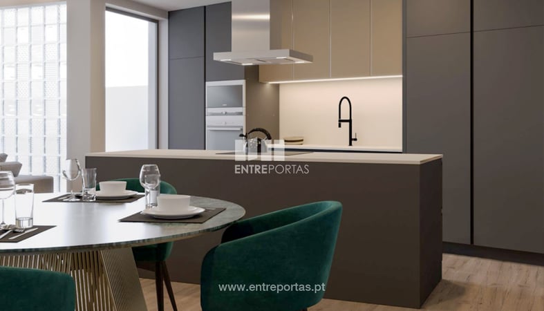 House in Viana do Castelo - view 1