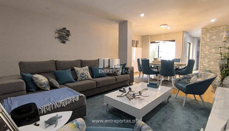 House in Povoa de Varzim - view 1