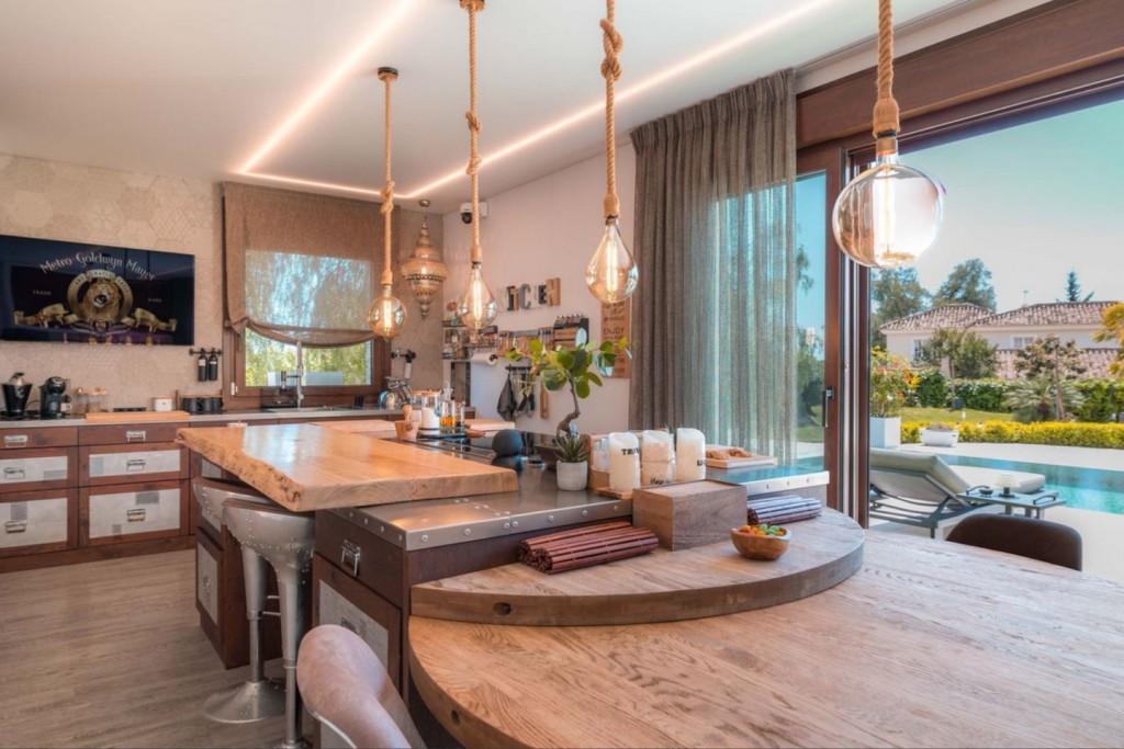 Villa in Benahavis - Image 2