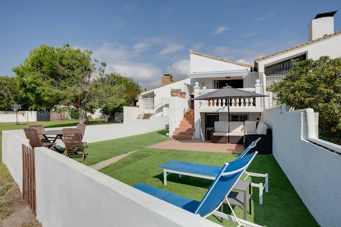 House in Estepona - view 1