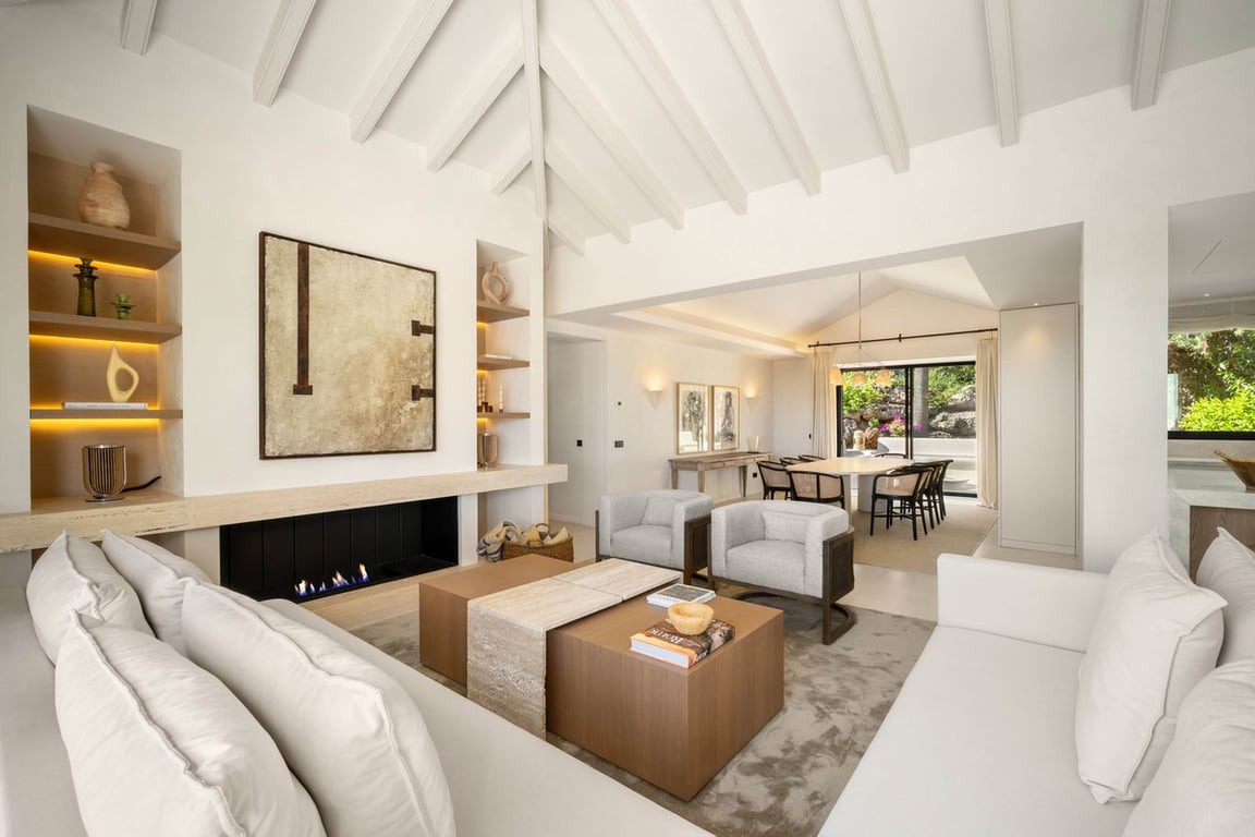 House in Nueva Andalucia - Image 4