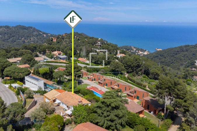 House in Girona - view 1