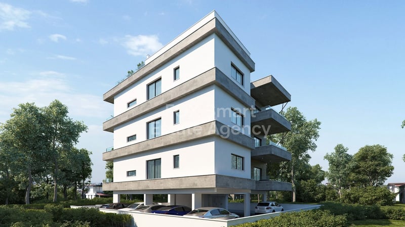 Apartment in Zakaki - view 1