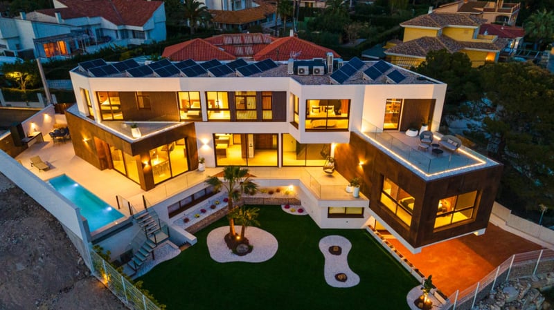 Villa in Benidorm - view 1