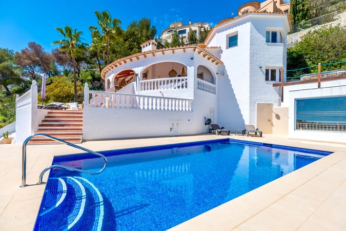 Villa in Moraira - view 1