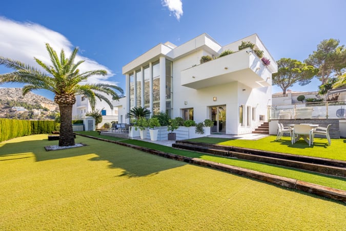 Villa in l'Olla - view 1