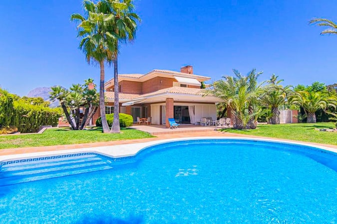Villa in Benidorm - view 1