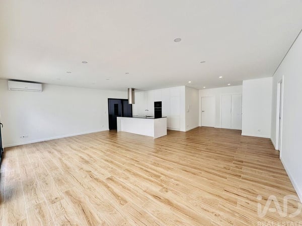 House in Fernao Ferro - view 1