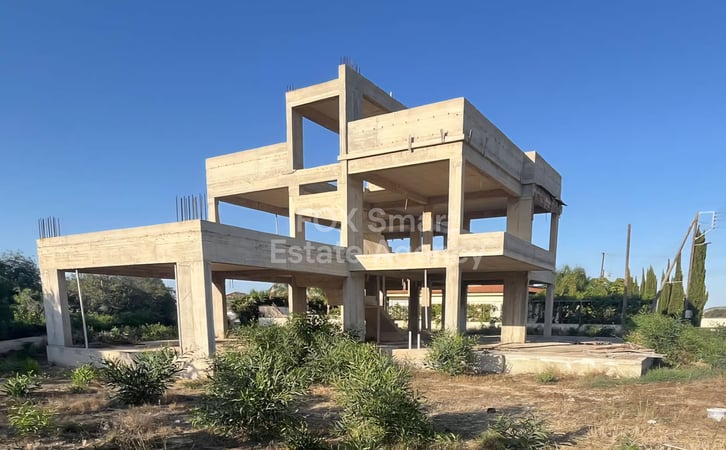 House in Paralimni - view 1