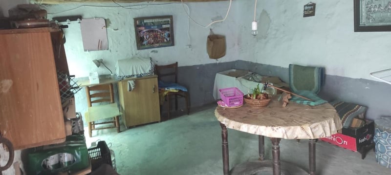 House in Coin - view 1