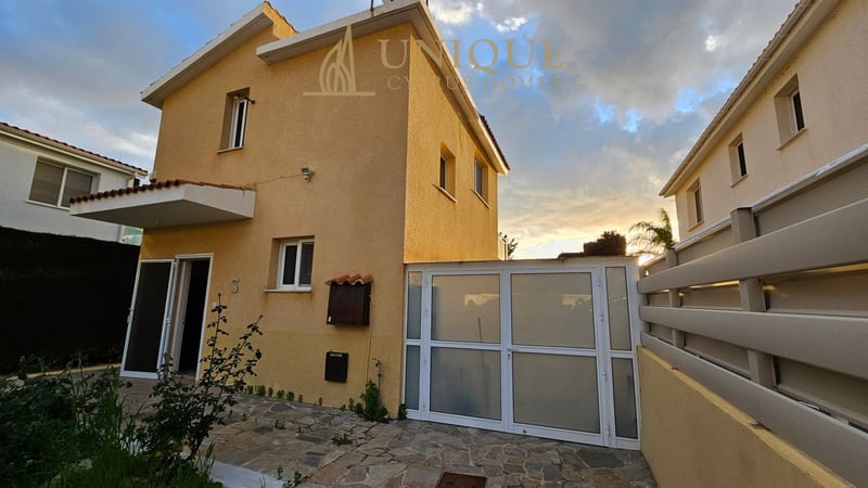 House in Pegeia - view 1