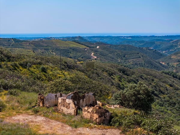 House in Santo Estevao - view 1