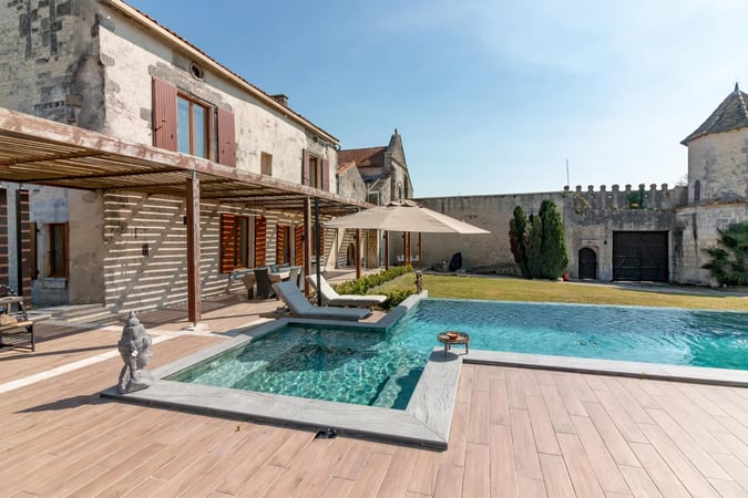 House in Segonzac - view 1