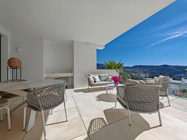 Apartment in Ojen - view 1