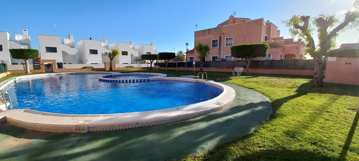 House in Los Montesinos - Image 2