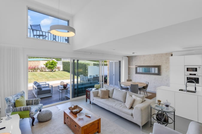 House in Oura - view 1