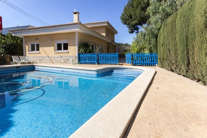 Villa in Novelda - view 1