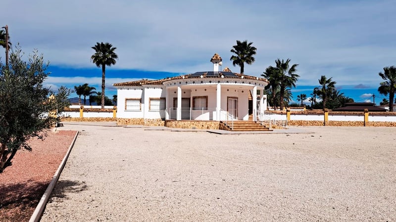 House in Catral - view 1