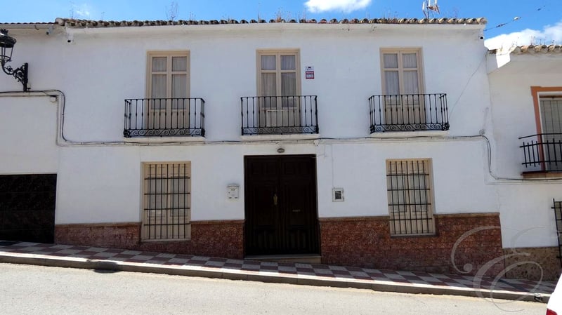 House in Riogordo - view 1