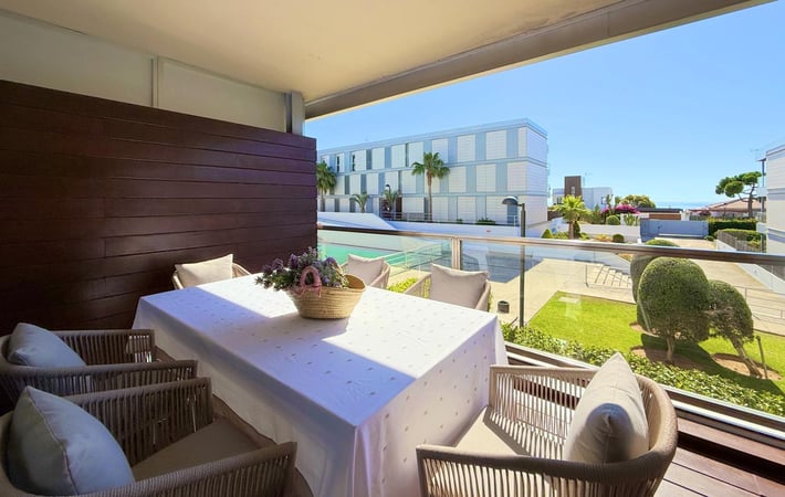 Apartment in La Duquesa - view 1