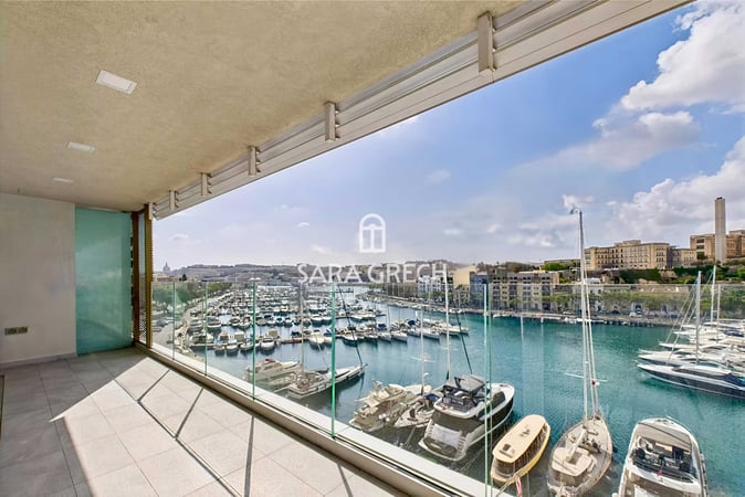 Apartment in Ta' Xbiex - view 1