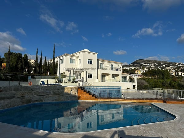 Apartment in Tala - view 1