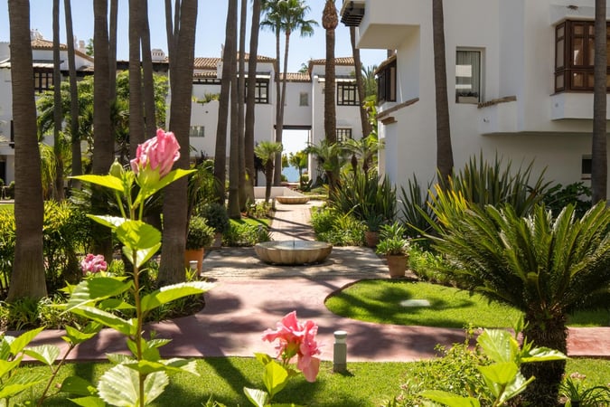 Apartment in Marbella - view 1