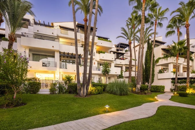 Apartment in Marbella - view 1