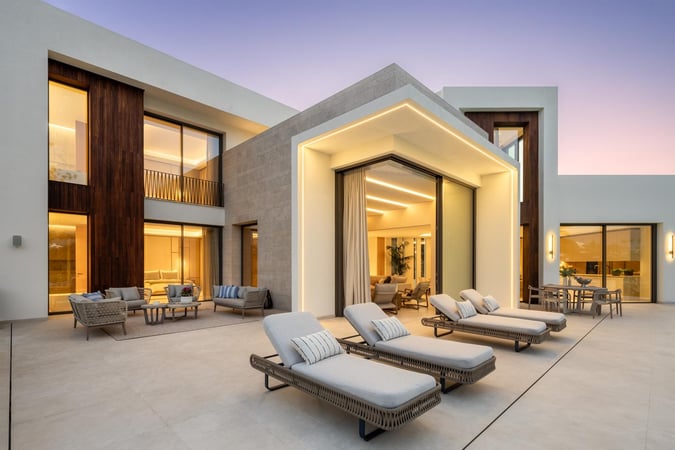 Villa in Nueva Andalucia - view 1