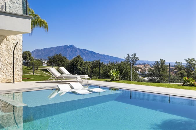 Villa in Atalaya Isdabe - view 1