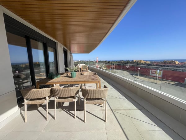 Apartment in Estepona - view 1