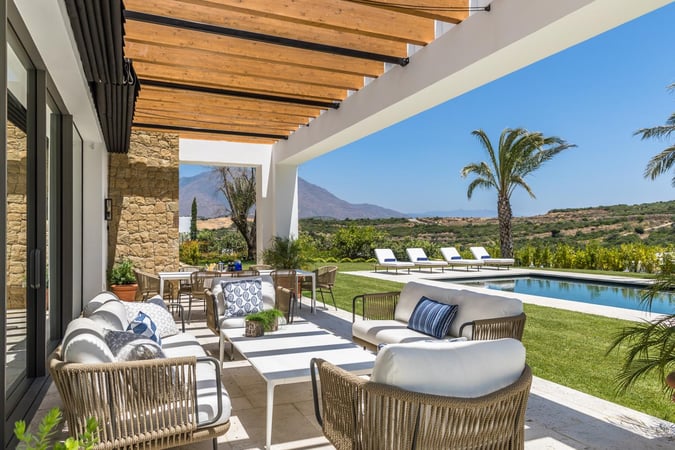 Villa in Casares - view 1
