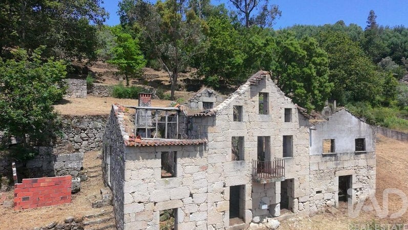 Land in Vila Pouca da Beira - view 1