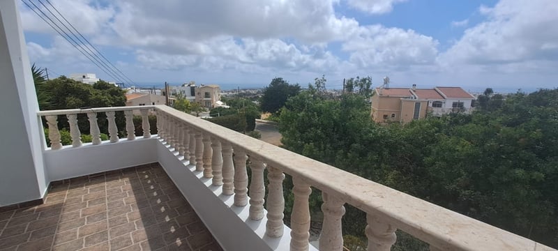 Apartment in Emba - view 1