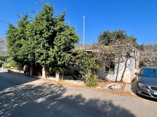 House in Kato Pines - view 1