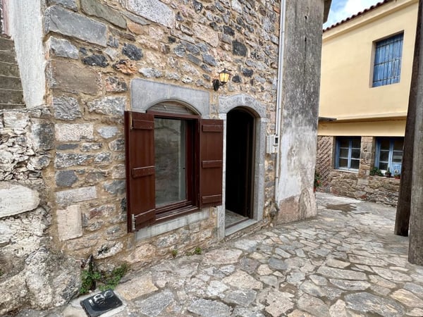 House in Vrachasi - view 1