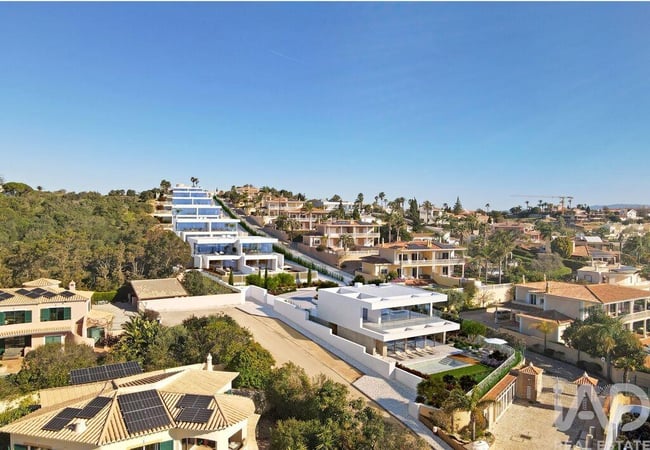 House in Faro - view 1