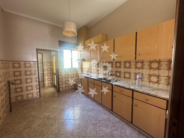 Villa in Canhestros - view 1