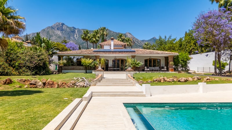 Villa in Marbella - view 1
