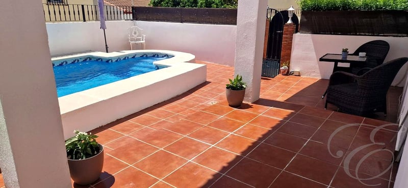 Apartment in La Vinuela - view 1