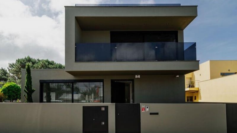 House in Madalena - view 1