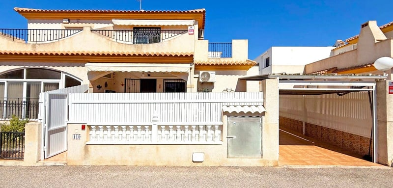 House in La Zenia - view 1